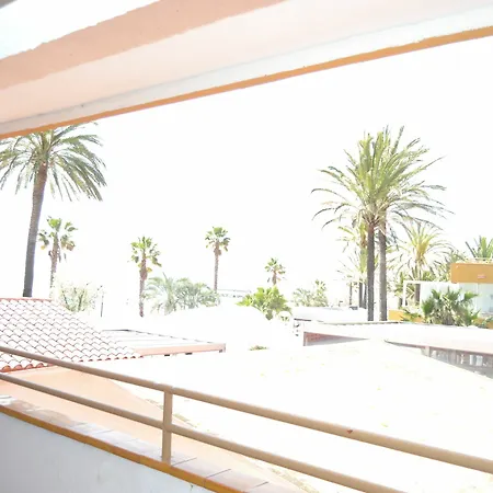 Holyday Center A02 Apartment *