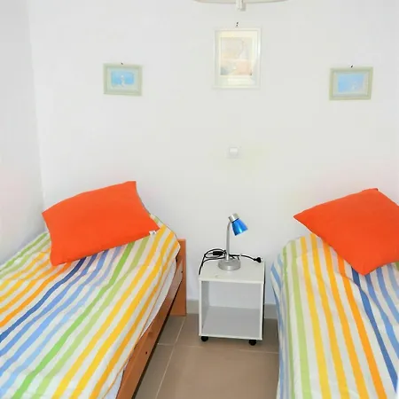 Holyday Center A02 Apartment *